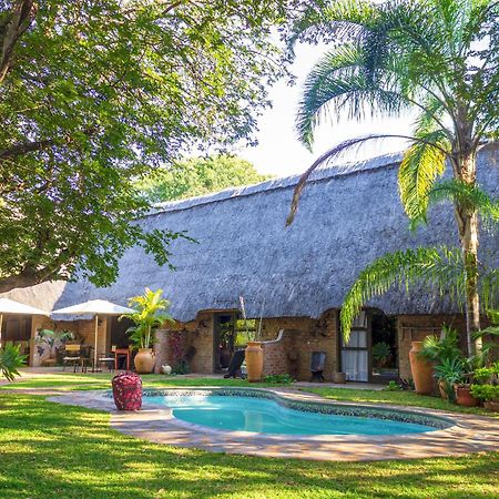 Nguni Lodge Victoriafälle Exterior foto
